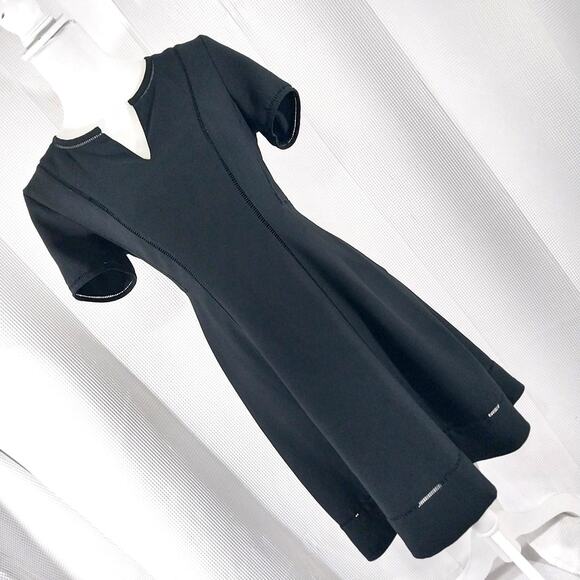 NWOT! BANANA REPUBLIC! ELEGANT BLACK PICOT TRIMMED "LITTLE BLACK DRESS!" SZ 6 - Picture 8 of 8